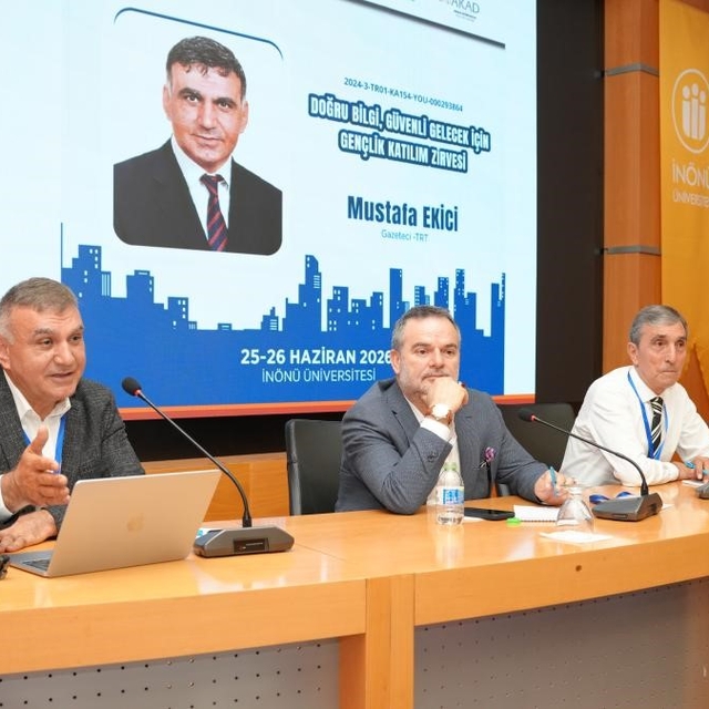 Malatya'da "Doğru Bilgi, Güvenli Gelecek" zirvesi