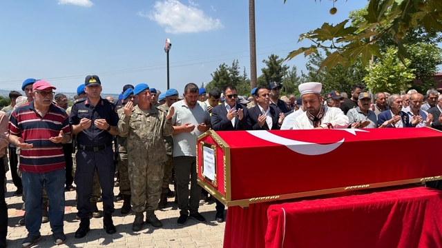 Osmaniye'de Kıbrıs gazisi Durdu Mehmet Köken son yolculuğuna uğurlandı