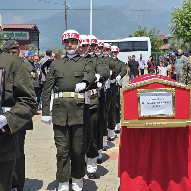 Osmaniye'de hayatını kaybeden Kıbrıs gazisinin cenazesi defnedildi