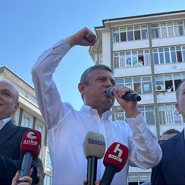 Özgür Özel: Ya bu oyunu bozacağız ya yeni bir yol açacağız (2)