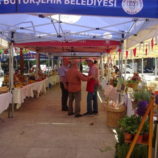 Menteşe Kurşunlu Meydanı'nda Slow Food Şenliği düzenlendi