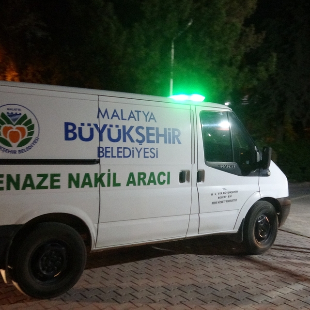 19 yaşındaki genç evinde ölü bulundu