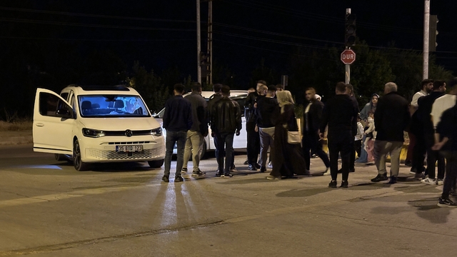Hasköy'de iki otomobil çarpıştı: Yaralanan olmadı
