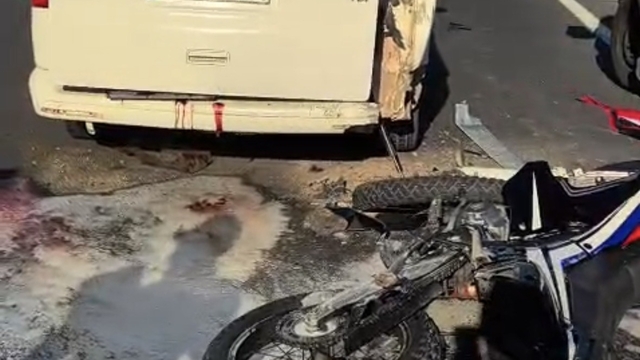Feci kazada ağır yaralanan motosiklet sürücüsü yaşam savaşını kaybetti