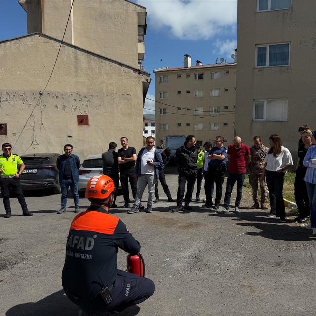 Ardahan'da Emniyet personeline 'afet farkındalık eğitimi' verildi