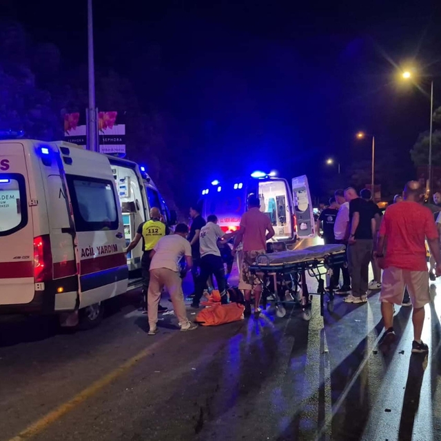 Bodrum'da taksi ile motosikletin çarpıştığı kazada ölü sayısı 2'ye çıktı