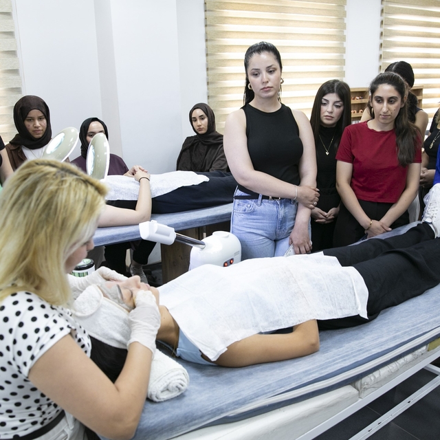 MERCEK'ten gençlere meslek ve kariyer desteği