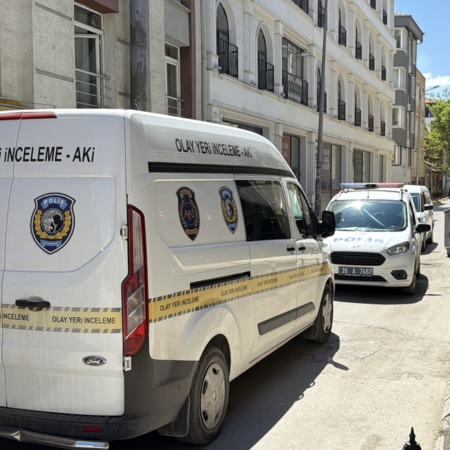 Eskişehir'de bir kişi konakladığı apart odasında ölü bulundu