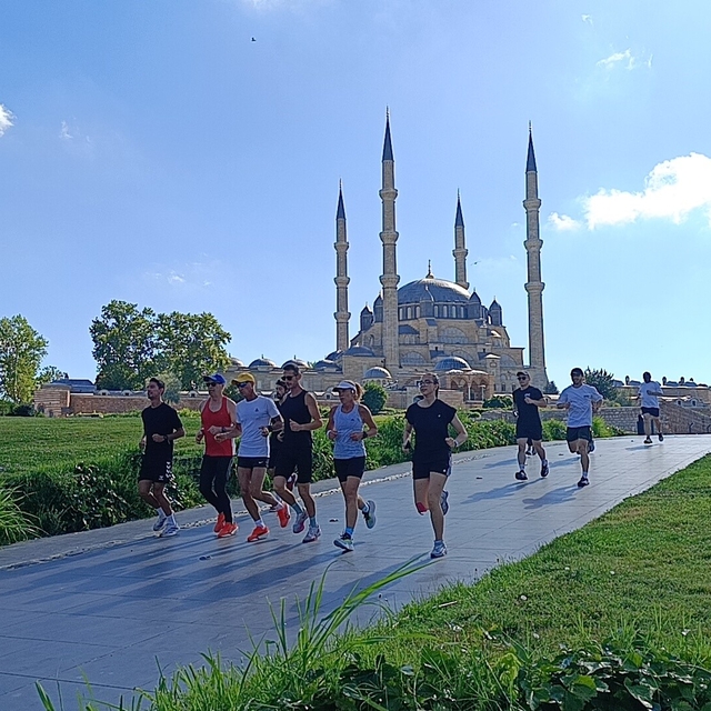 Edirne'de Selimiye'nin UNESCO gururu 15 tur ile taçlandı
Selimiye Camii'nin...