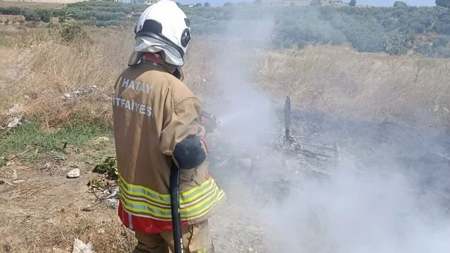Arsuz'da çöplük yangını