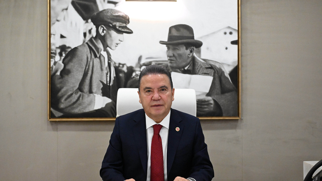 Muhittin Böcek: Ekrem İmamoğlu benden 15 milyon avro destek istedi