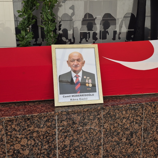 Kıbrıs Gazisi Müderrisoğlu son yolculuğuna törenle uğurlandı
