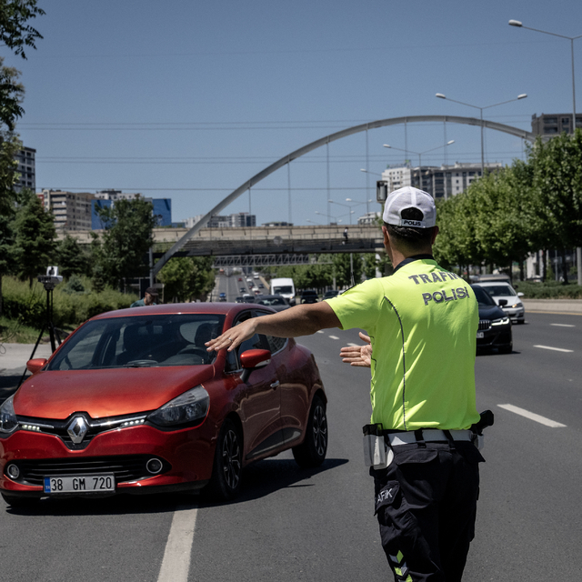 Ankara'da NATO Liderler Zirvesi kapsamında asayiş ve trafik denetimi yapıld...