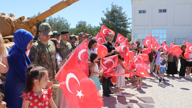 Türk Kara Kuvvetleri'nin 2235'inci kuruluş yıl dönümü Diyarbakır'da törenle kutlandı