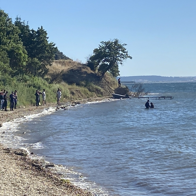 Çanakkale'de denizde kaybolan kız çocuğu için arama çalışmaları sürüyor