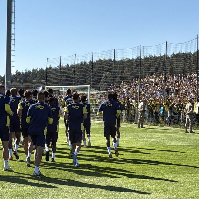 Topuk Yaylası'nda sarı-lacivert coşku: Fenerbahçe'yi 20 bin taraftar yalnız...