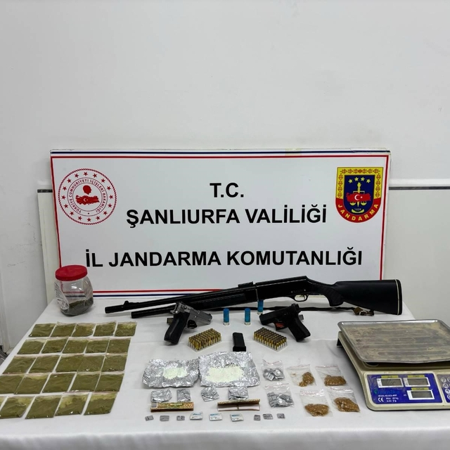 Şanlıurfa'da uyuşturucu operasyonunda 2 gözaltı