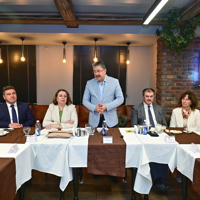 Eskişehir'de görev yeri değişen kaymakamlar ile başsavcı için veda programı...