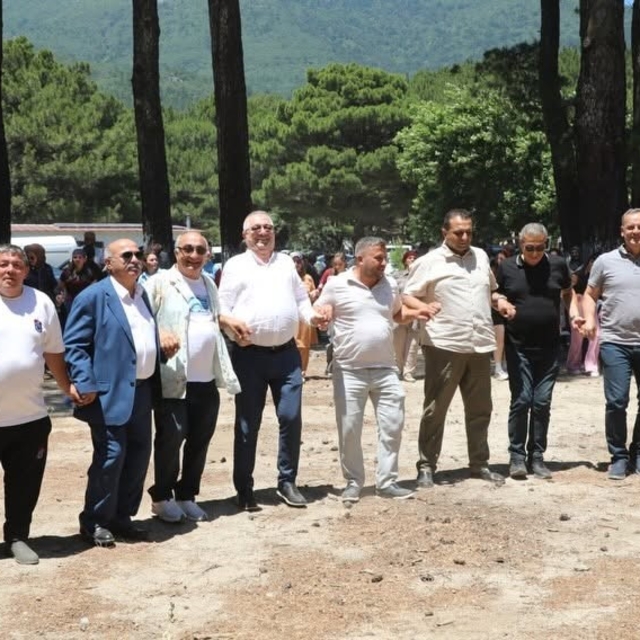 Kazdağı eteklerinde Karadeniz rüzgarı
20.Yayla Şenliği coşkuyla gerçekleşti...