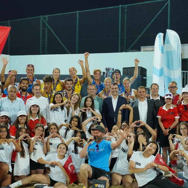 Ayvalık, Dünya Plaj Voleybolu heyecanına ev sahipliği yaptı