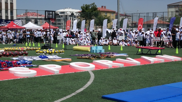 Van'da GSB Spor Okulları ve Engelsiz Spor Okulları kapılarını açtı