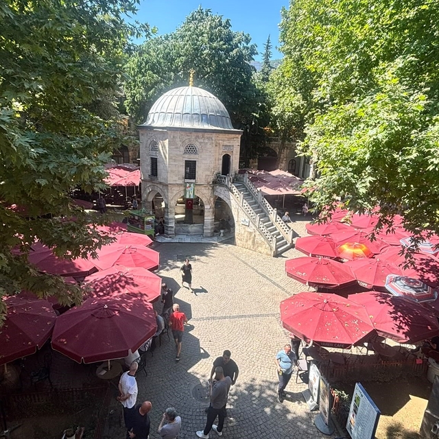 530 yıllık tarihi Kozahan'da masa sandalyeler yeniden açıldı
Kozahan yöneti...