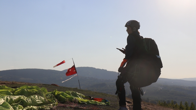 Kırantepe, dünyanın dört bir yanından adrenalin tutkunlarını ağırlıyor
Pilot Kubilay Ertürk: "İstatistiklere inanıyorsanız halı sahadan daha güvenli"