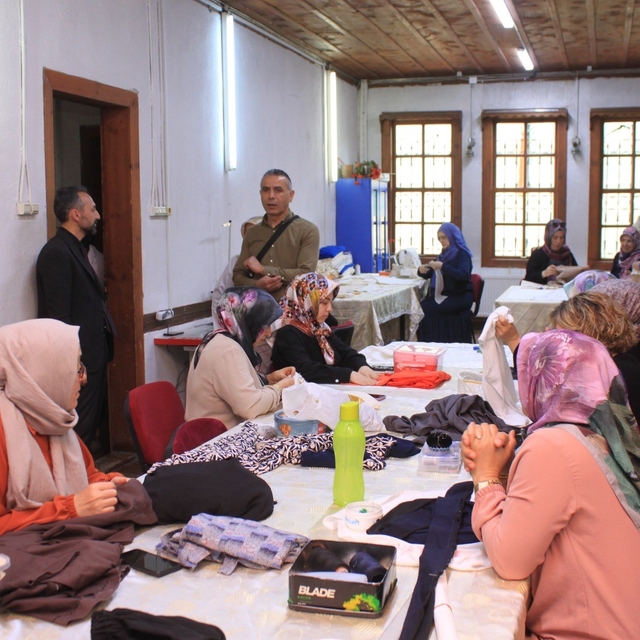 Fabrika gibi çalışıyor: Eğitim, üretim ve istihdam bir arada