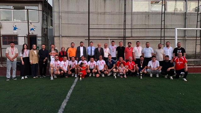 Kurumlar Arası Voleybol Turnuvası Büyük Heyecana Sahne Oldu
