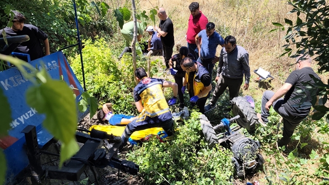 Malatya'da çapa motoru devrildi: 3 yaralı