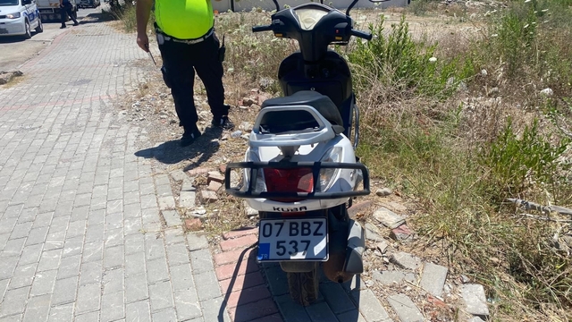 Gazipaşa'da motosiklet ile kamyonet çarpıştı: 1 yaralı