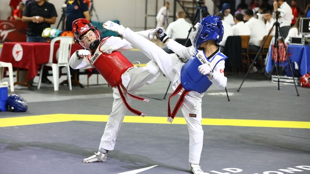 Mücahit Yancı Doğu Grubu Taekwondo Şampiyonası Sivas'ta başladı