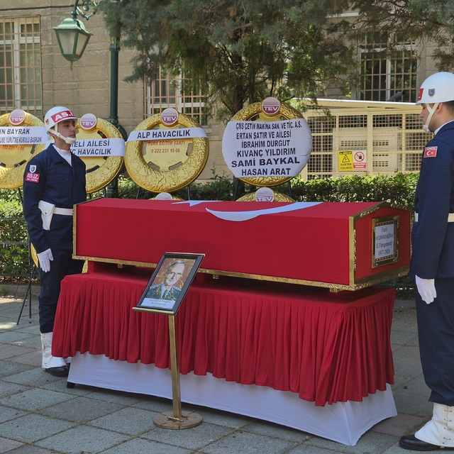 Emekli Tümgeneral Fazıl Aydınmakina son yolculuğuna uğurladı