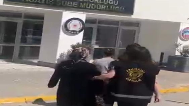 Evden 1,5 milyon liralık ziynet eşyası çalan 3 şüpheli yakalandı