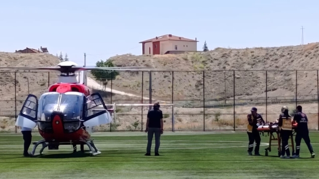 Kalp krizi geçiren hasta hava ambulansıyla Malatya'ya sevk edildi