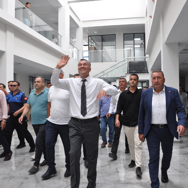 Mersin'de Silifke Belediye Başkan Vekili CHP'li Kökten oldu