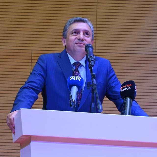 Akdeniz Üniversitesi Tıp Fakültesinde mezuniyet töreni yapıldı