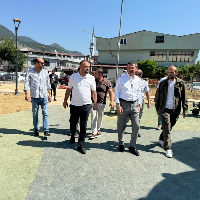 Başkan Çetinkaya yapımı süren tema parkları inceledi
