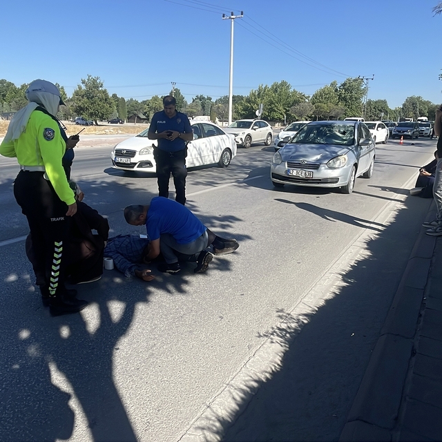 Otomobilin çarptığı bisikletli ağır yaralandı
