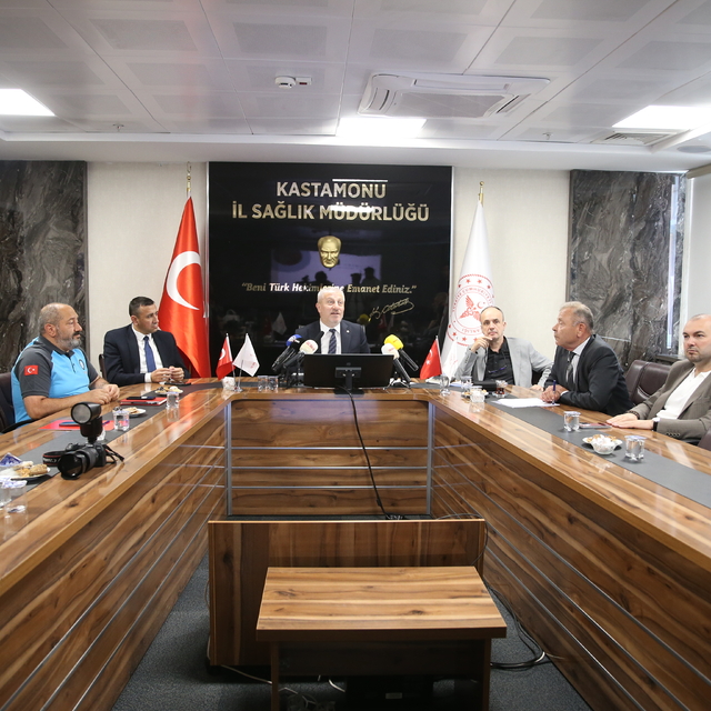 Kastamonu İl Sağlık Müdürü Yavuzyılmaz, "Bölgesel Başhekimlik Yönergesi'ni"...