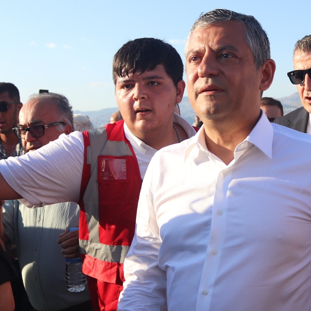 Özgür Özel: "Cemil Bey'le bir sorunumuz yok"