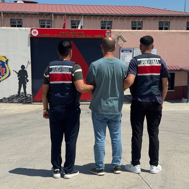 Osmaniye'de terör örgütü El Kaide operasyonunda yakalanan zanlı tutuklandı