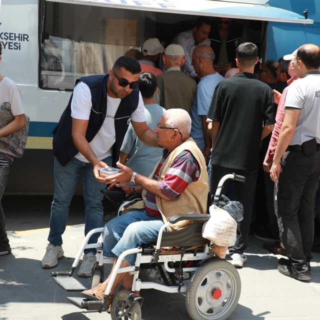 HBB'den Muharrem Ayı'nda 5 bin kişilik aşure ikramı