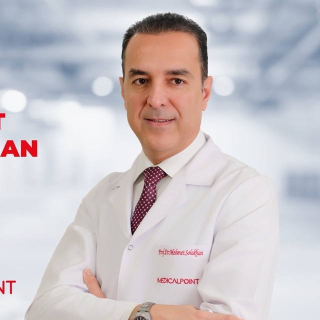 Prof. Dr. Solakhan: "40 yaş sonrası prostat kontrolü ihmal edilmemeli"