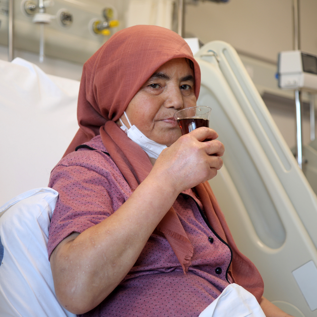 Böbrek nakliyle sağlığına kavuştu, çay hasreti son buldu