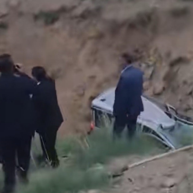 Başkale'de araç şarampole yuvarlandı: 1 ölü