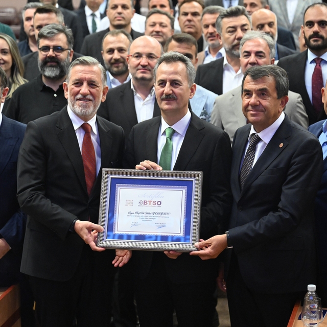 Savunma Sanayii Başkanı Prof. Dr. Görgün Bursa iş dünyasıyla buluştu
Prof....