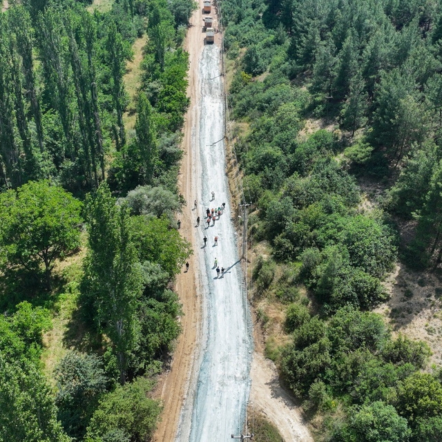 Uşak Belediyesi üst yapı çalışmalarına aralıksız devam ediyor