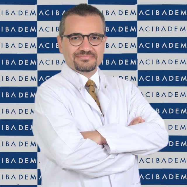 Uzmanı uyardı: "Düz çizgileri eğri görüyorsanız dikkat"
Prof. Dr. Selçuk Sı...