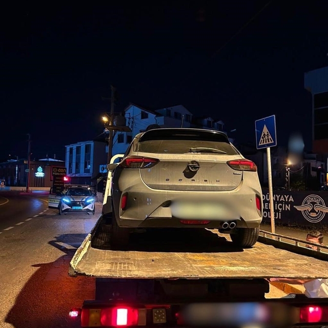 Kocaeli'deki korsan taksi denetiminde sürücü ve yolcuya ceza